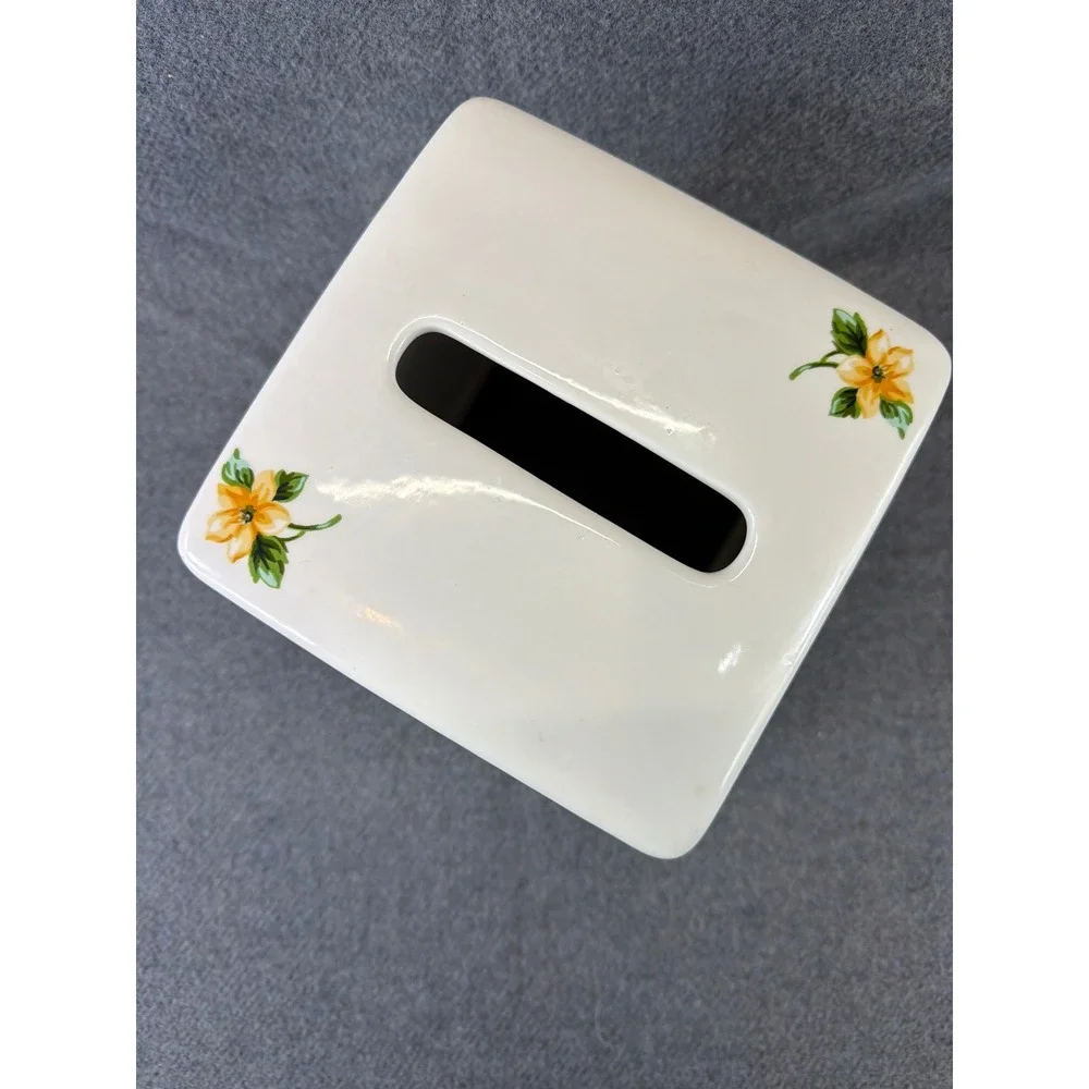 Liz Claiborne Just Picked Tissue Box Cover White‎ Blue Yellow Floral Ceramic VTG